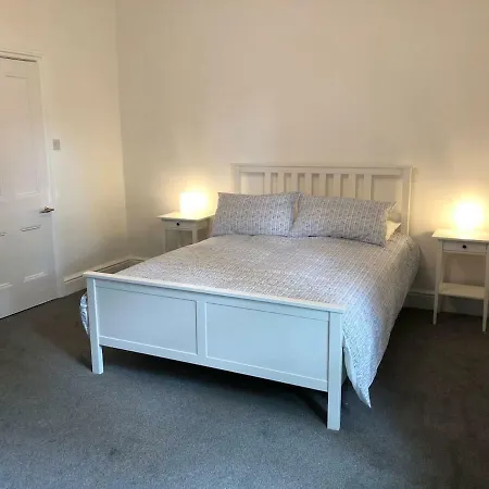 Apartament Attractive 2 Bedroom City Centre Townhouse