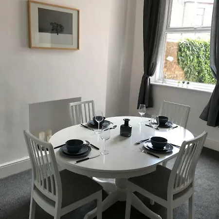 شقة Attractive 2 Bedroom City Centre Townhouse *