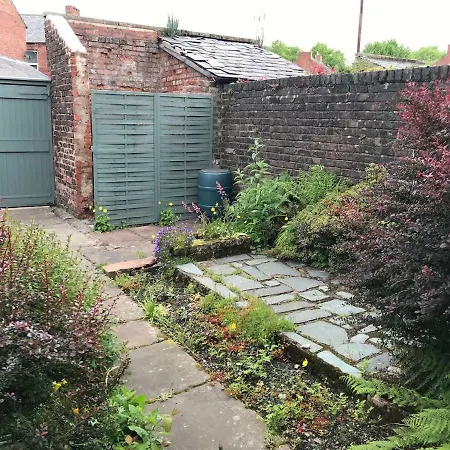 Attractive 2 Bedroom City Centre Townhouse Apartament Carlisle (Cumbria)